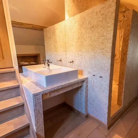 Dom wakacyjny Maison Ardennaise 4-5pers Avec Jacuzzi Stavelot