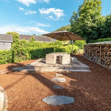 Dom wakacyjny Maison Ardennaise 4-5pers Avec Jacuzzi *