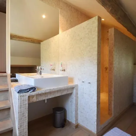 Maison Ardennaise 4-5pers Avec Jacuzzi Dom wakacyjny Stavelot